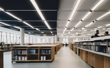 Szydełko, zakładki i książki - pruszkowska biblioteka połączyła pokolenia